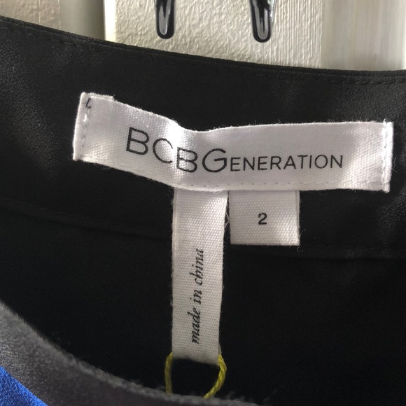 BCBGeneration Blue Mini Skirt Sz 2 - Picture 3 of 3